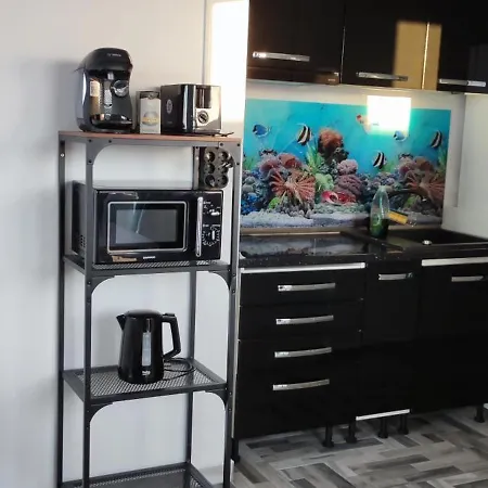 Blue House Apartment *